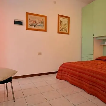 Hotel Beautiful Flat In The Center Of - Beahost 2*